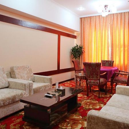 Tianhe Hotel Чэнду Экстерьер фото