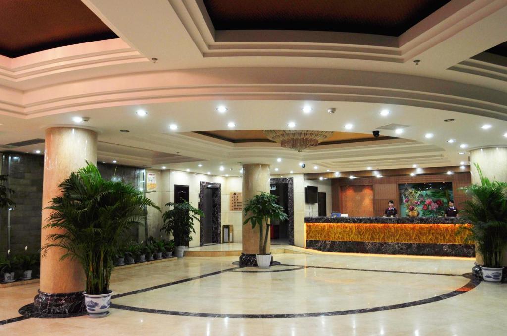 Tianhe Hotel Чэнду Экстерьер фото