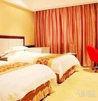 Tianhe Hotel Чэнду Экстерьер фото